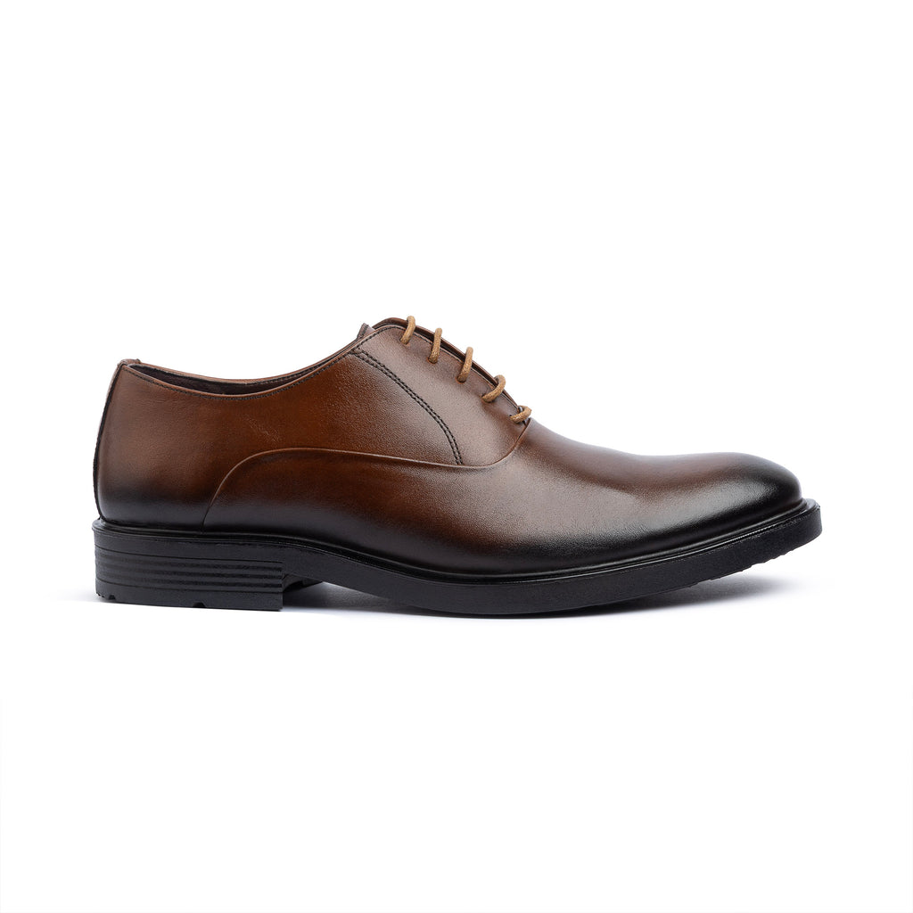 Classic high-quality genuine leather 665 \Havana is finished